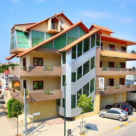 Hc Hotel & Suites Vlore Exterior photo